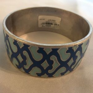 Beautiful Lucky Brand NWT wide bangle!